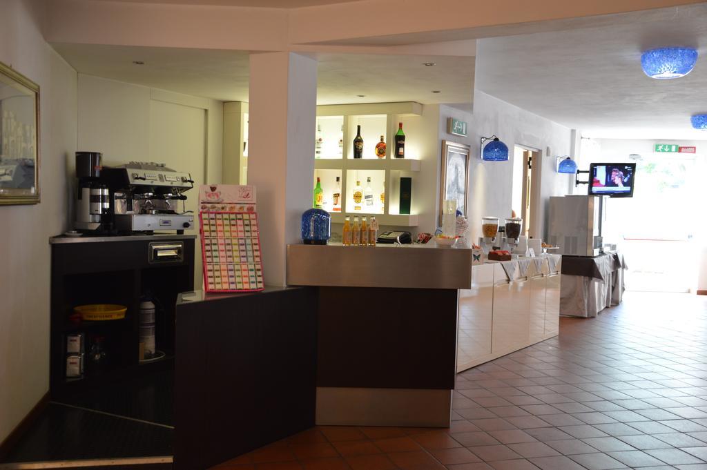 Beach Hotel Eurovil プレドーレ エクステリア 写真